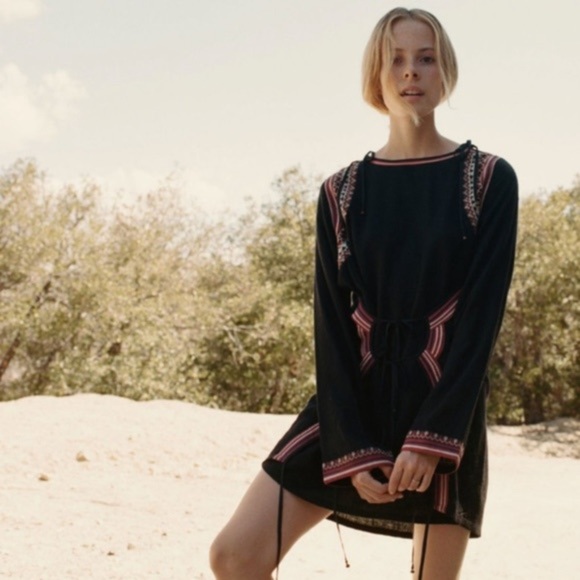 DÔEN Puja Silk Dress - Picture 2 of 7